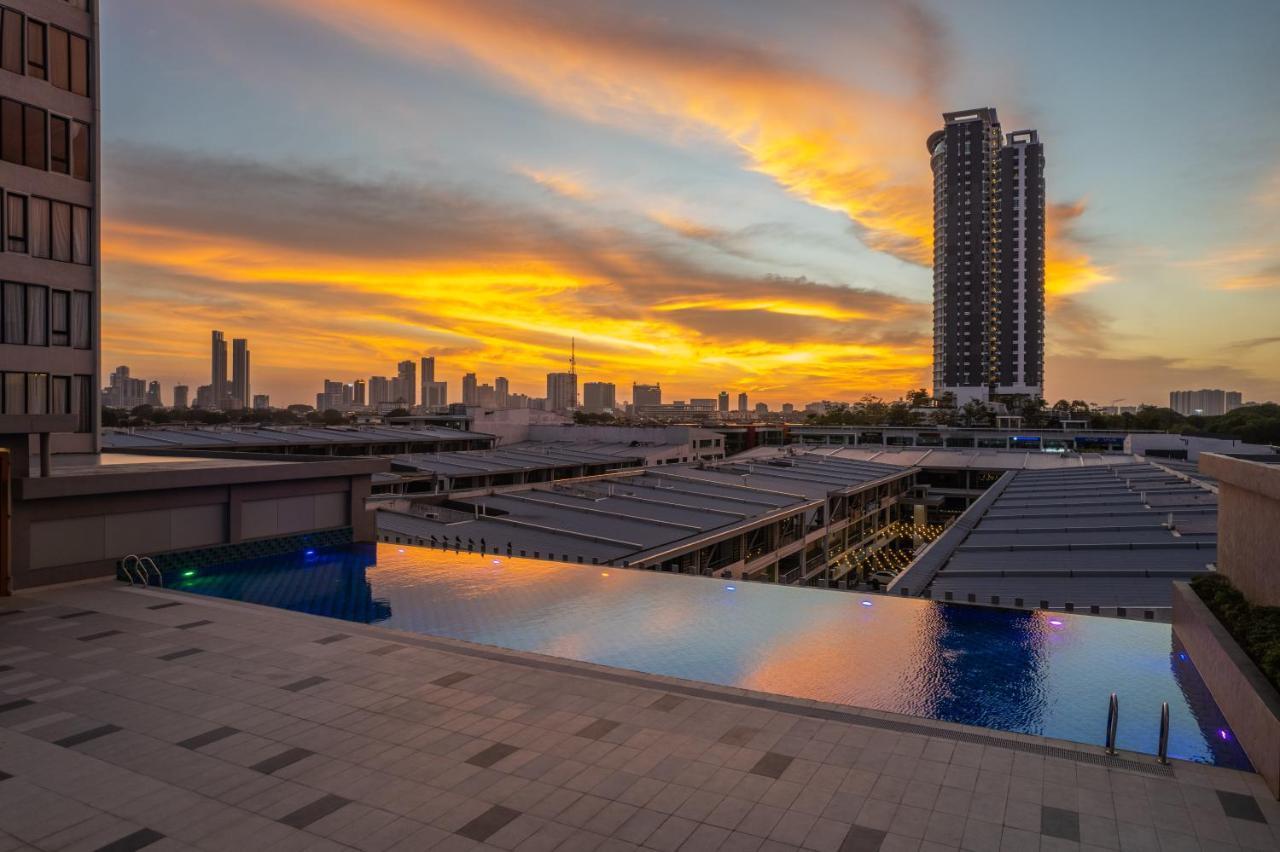 Opero Hotel Southkey Johor Bahru Exteriör bild