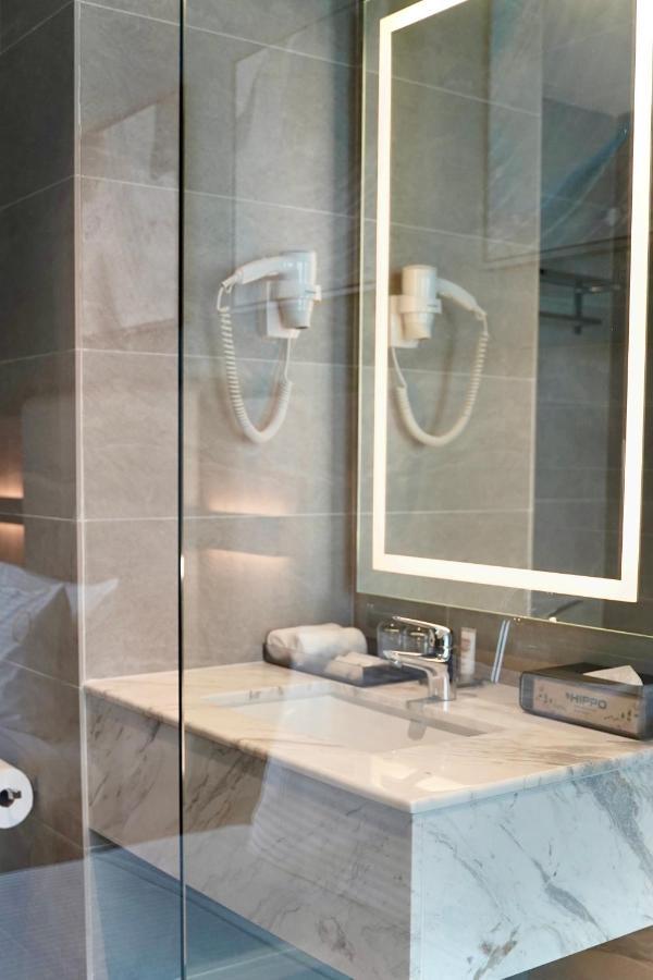 Opero Hotel Southkey Johor Bahru Exteriör bild