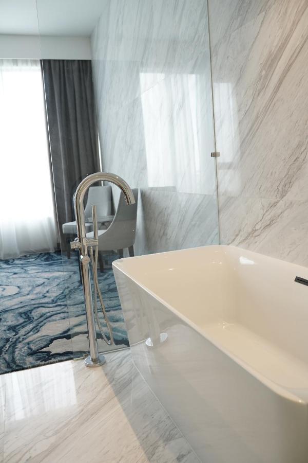 Opero Hotel Southkey Johor Bahru Exteriör bild