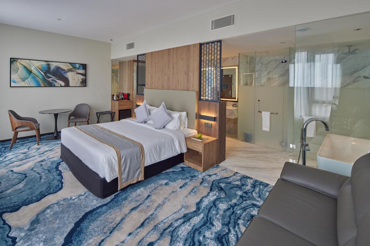 Opero Hotel Southkey Johor Bahru Exteriör bild