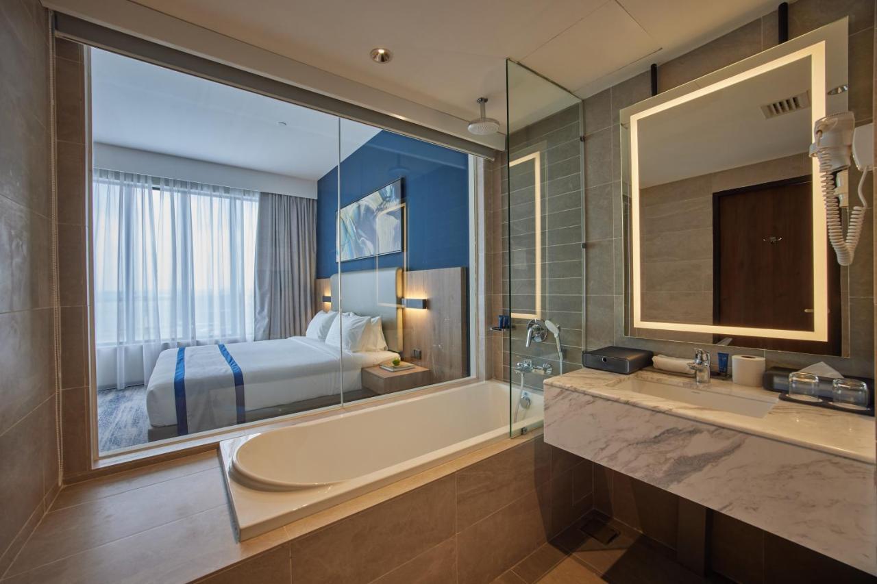 Opero Hotel Southkey Johor Bahru Exteriör bild